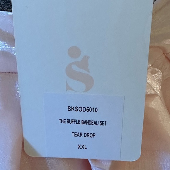 Selkie Bandeau Ruffled Top in the color teardrop.. Summer is here! - Picture 9 of 10